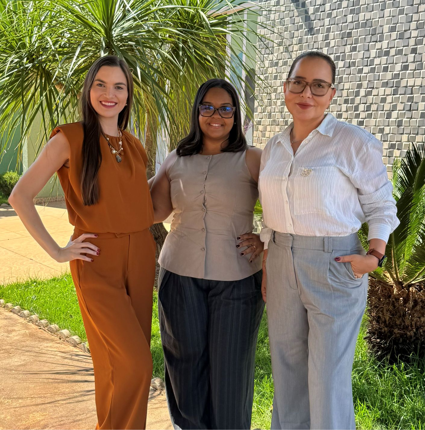 Ana Cristina, Dra. Caroline Prohmann e Fabiana Marques, fundadoras da Kaffiore